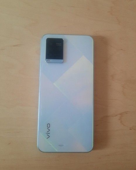 Vivo v21 продается