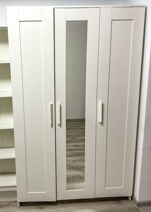 Dulap cu 3 usi , alb - 117x50x190 cm