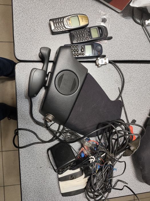 Конзола стойка за телефон Мерцедес w124 оригинална