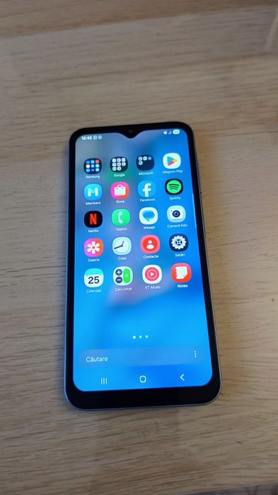 Samsung a 25 că nou