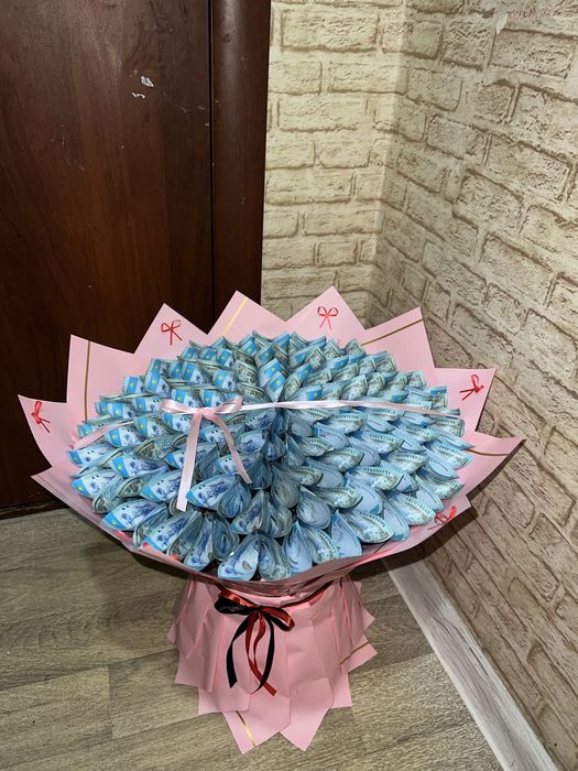 Денежный букет нежный