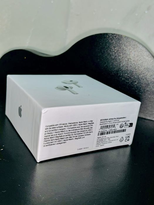 AirPods Pro 2 слушалки