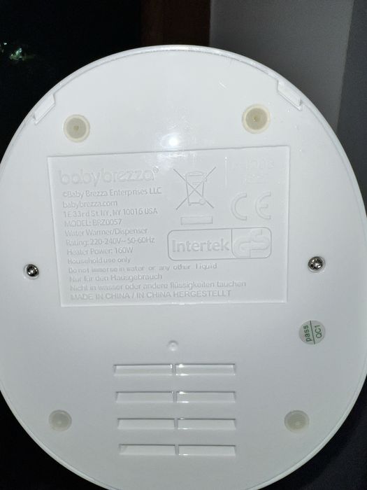 Aparat pentru apă caldă Baby Brezza instant warmer