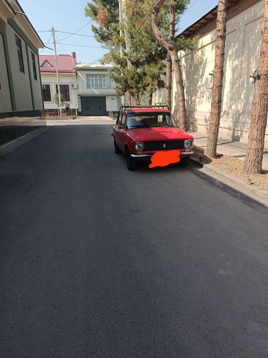 Vaz 21011 holati yaxshi yurib turgan moshina gaz