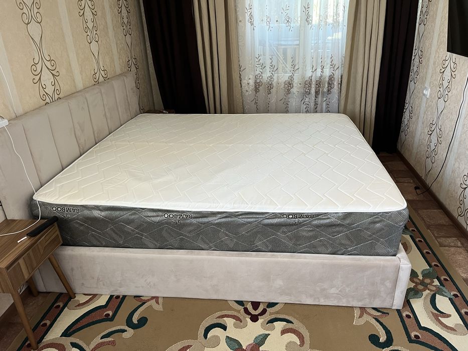 Продам матрас 2м*1,8м