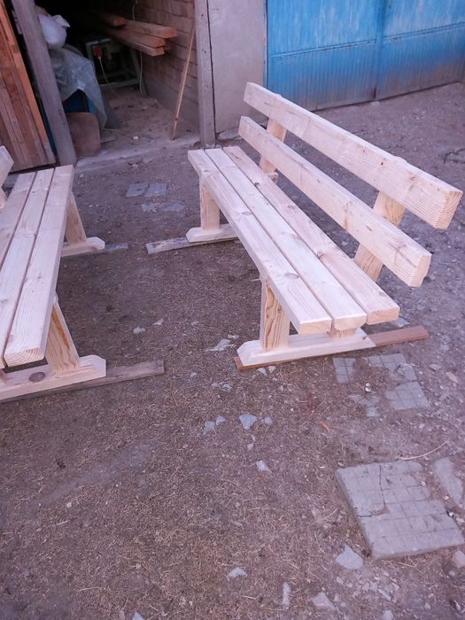 Градински пейки  от масив