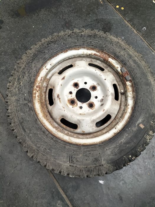 Продаю запаску на ваз