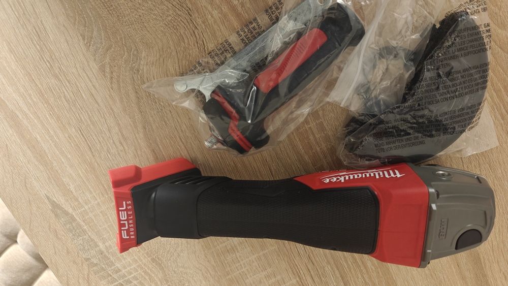 Flex milwaukee de 125 model destinat pie