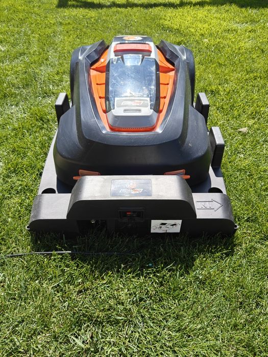 Robot pentru tuns iarba VILLYBOT 1.1, Villager