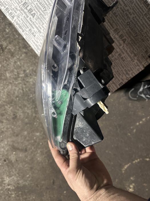 Far stanga led dacia sandero dacia logan  2017 2018