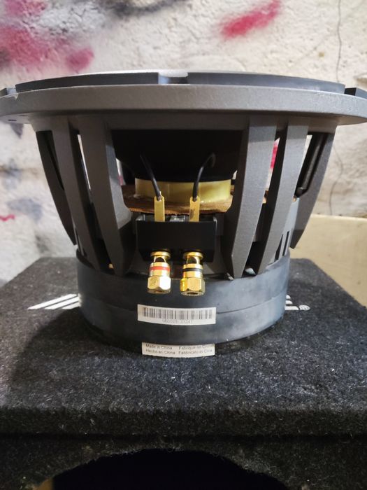 Бас 10" JBL,400W RMS,4ohm