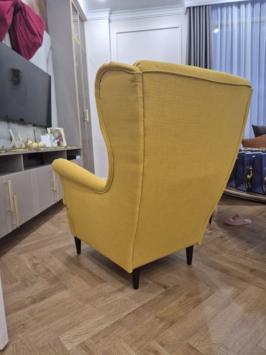 Кресло продается