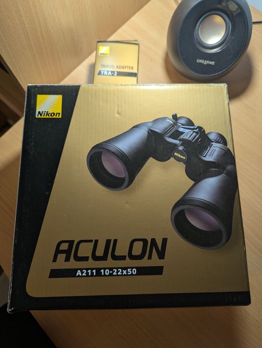 Nikon Aculon A211 10-22x50