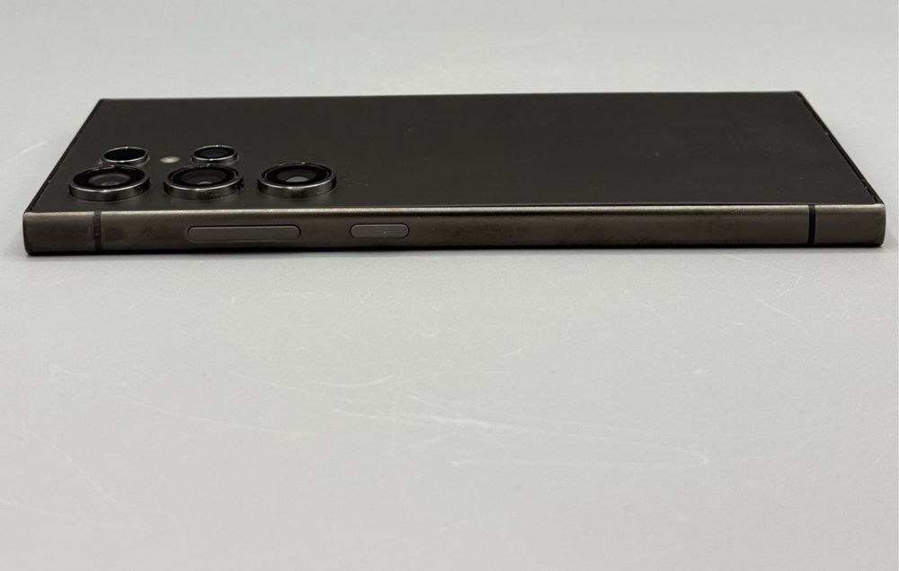 Samsung S24 ULTRA • 256 GB • 12 GB RAM • 98% Bateria