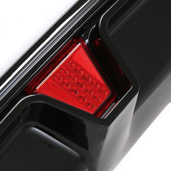 BMW G30 G31 Дифузьор с Лед стоп / Добавка задна броня за БМВ Г30 Г31