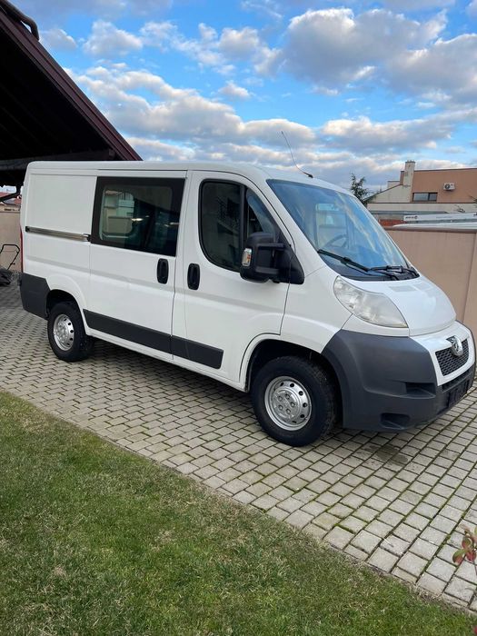 Peugeot Boxer 2.2 Diesel 2013 Euro 5 autoutilitara 3 locuri + marfa