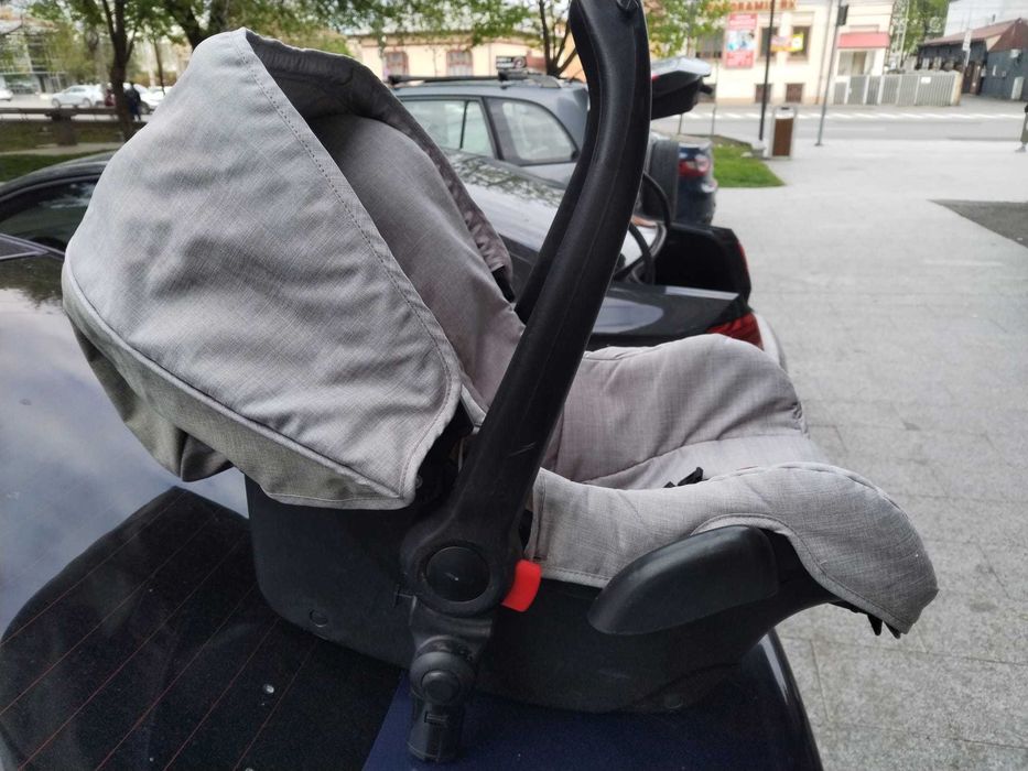 Scoica auto,0-13 kg,baza isofix.