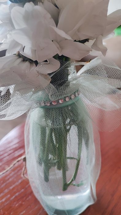 Вазички с връв за закачване - цвят мента - Всички 12лв.