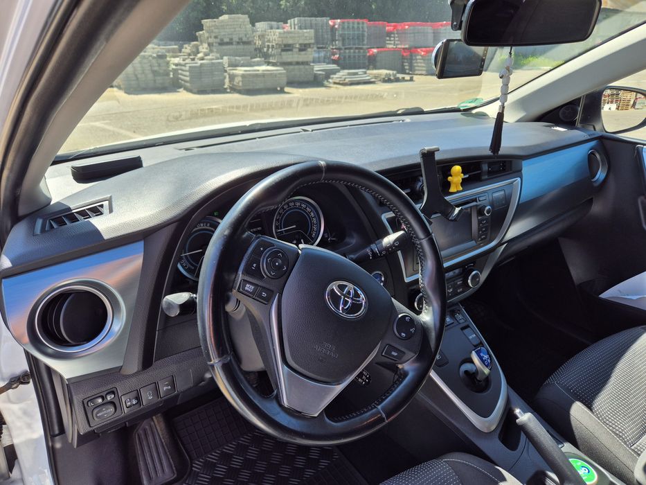 Toyota Auris HYBRID
