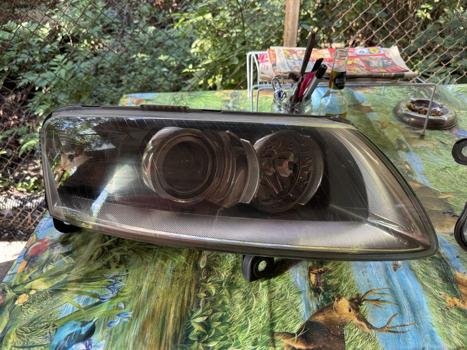 Продавам перфектни фарове за ауди Audi биксенон а6 a6 4f