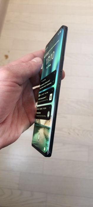 Продам смартфон Honor 50