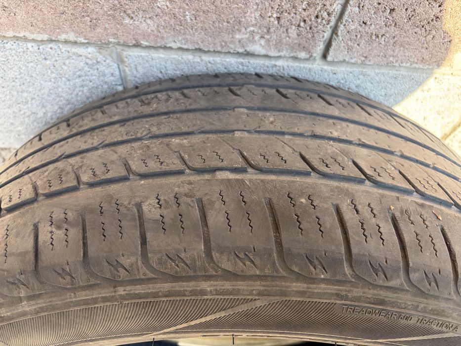 Продам резину 245/55/19