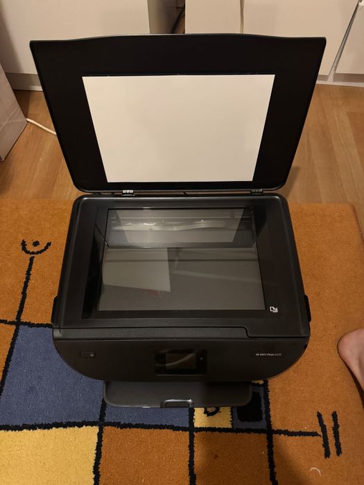 Vând imprimantă HP ENVY Photo 6230