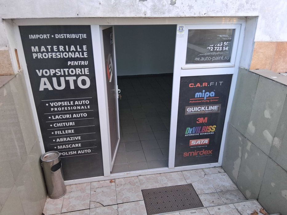 Proprietar închiriez spațiu comercial zona Lipovei Mall 36 mp