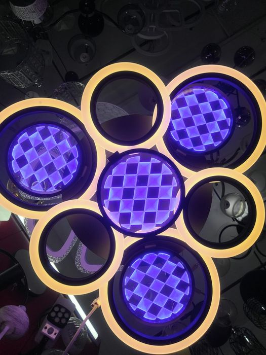 Продам лэд люстры