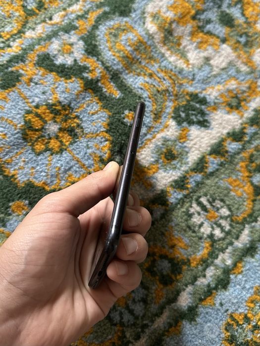 Iphone se yaxshi holatda