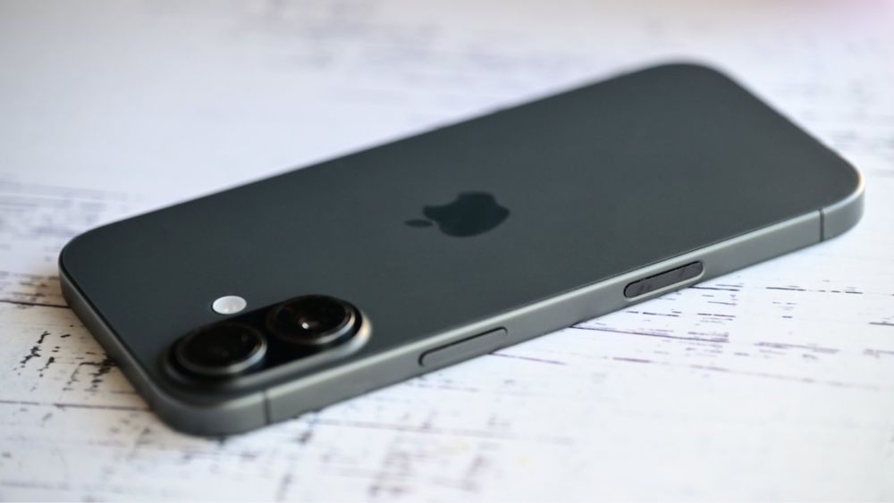 Iphone 17 black чёрный
