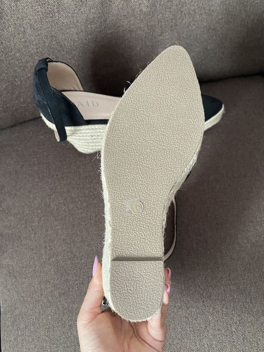 Pantofi cu talpă ortopedică - NOI - mărimea 39