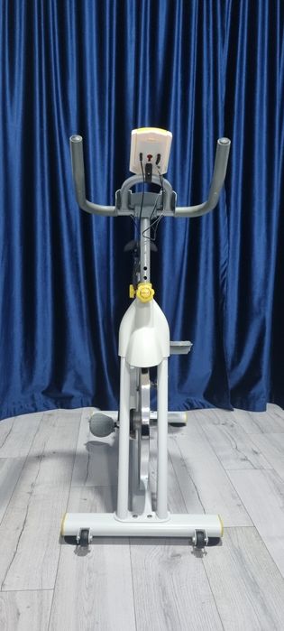 Bicicleta spinning TECHFIT SBK800