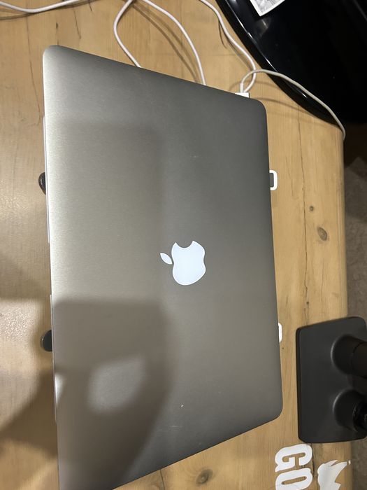 Macbook 2014 i5 4gb