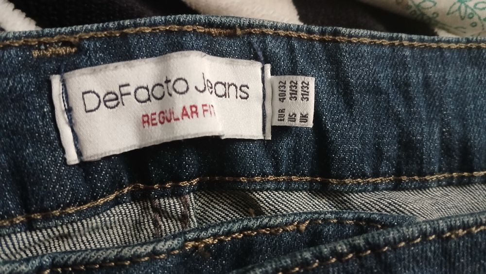 Джинсы regular fit 31/32