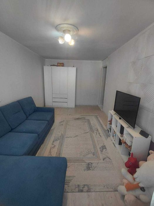 продам 2 комн. квартиру в центре города