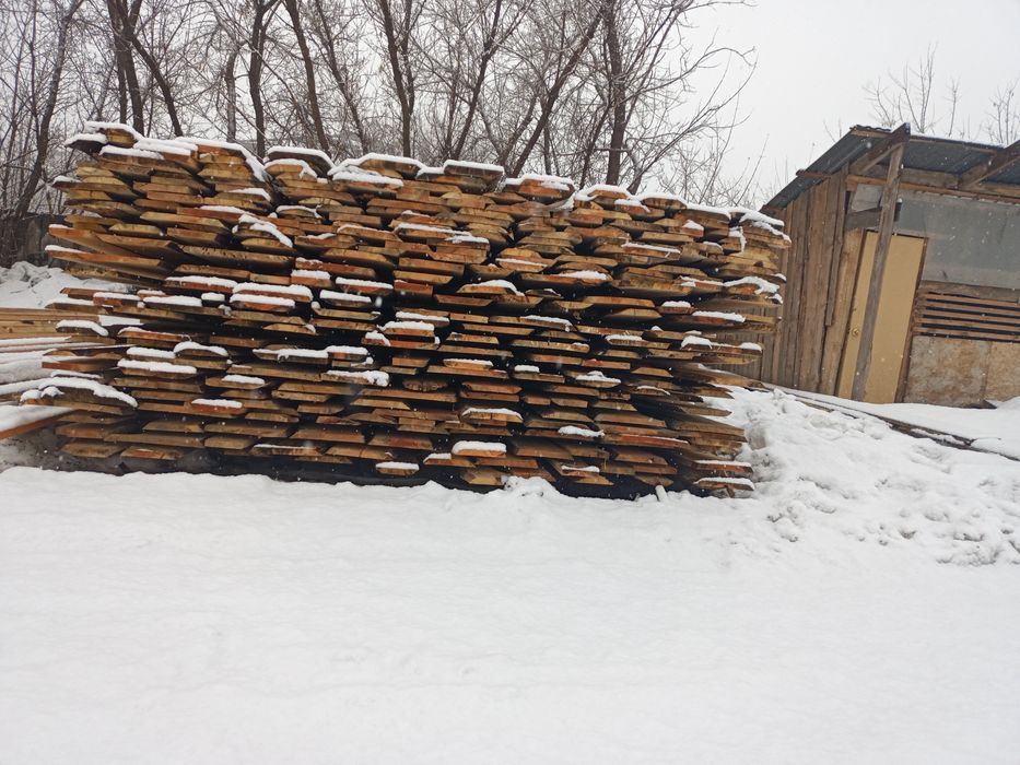 Доска необрезная тес под профлист