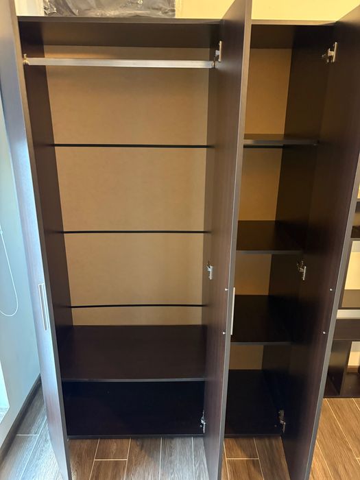 Гардероб за спалня