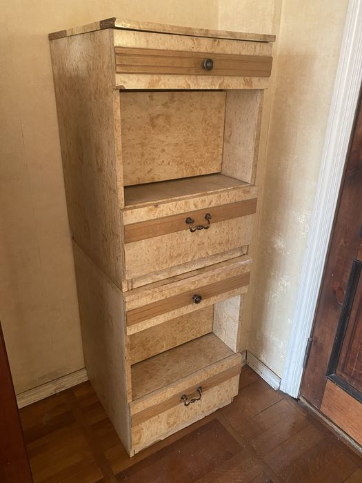 Тумбочки прикроватные