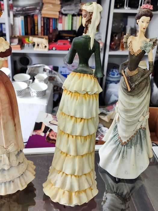 Статуетка три броя полирезин