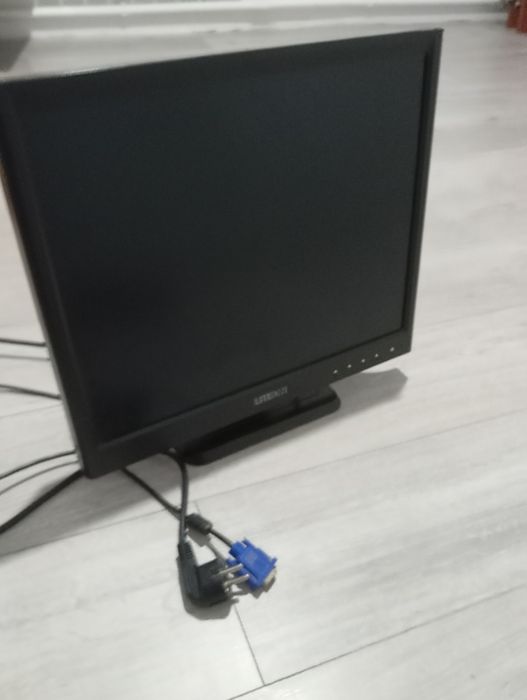 компютер с монитором