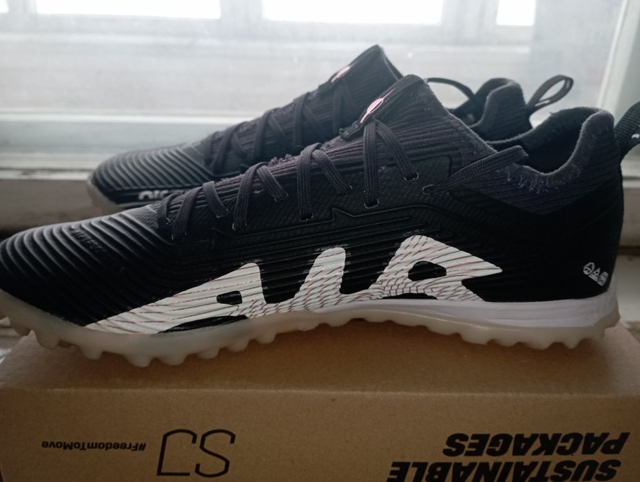 Продаютя Бутсы Nike Zoom Mercurial..