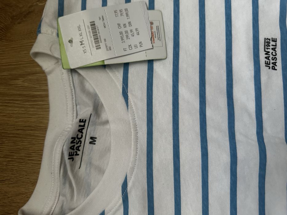 Tricou nou cu eticheta