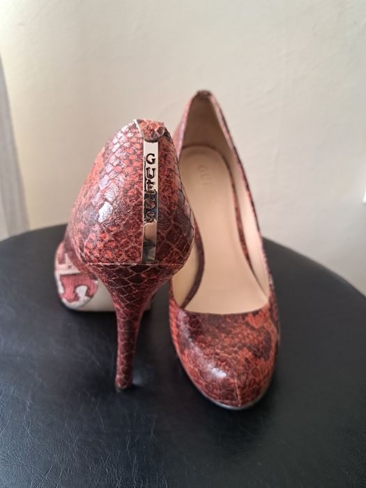 Дамски обувки Guess