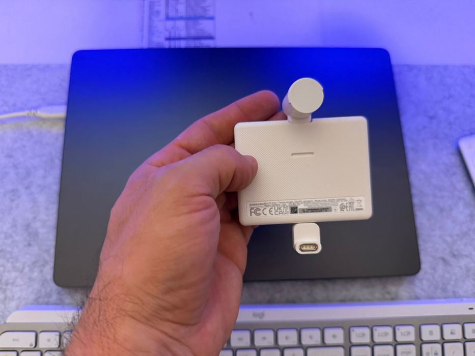 Монитор Samsung M8 smart -4K