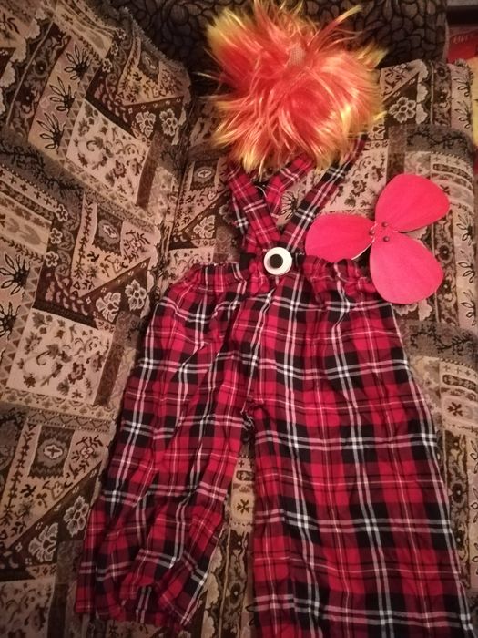 Новогодние костюмы.