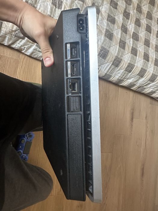 Playstation 4 Slim GranTurissimo Limited