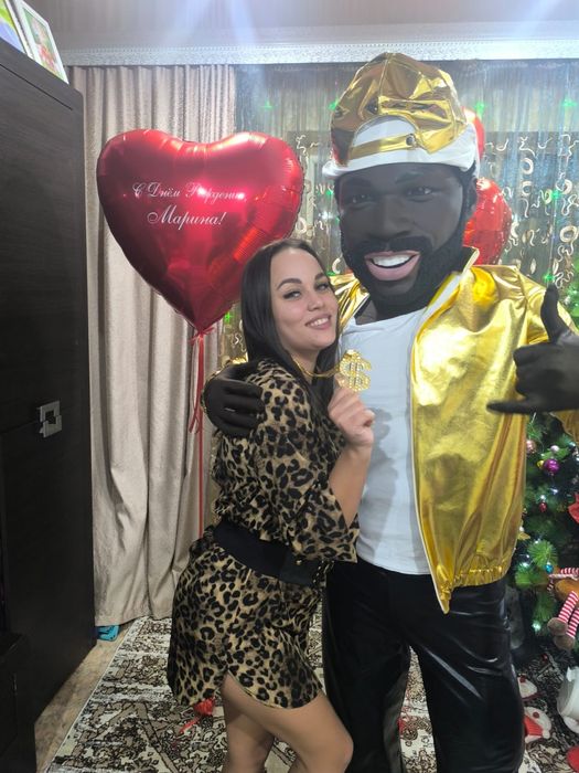 Поздравление с днем рождения аниматор 50  sent звезды ростовые фигуры