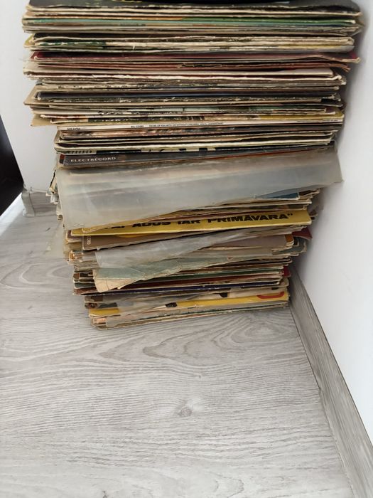 Viniluri , 50 lei bucata
