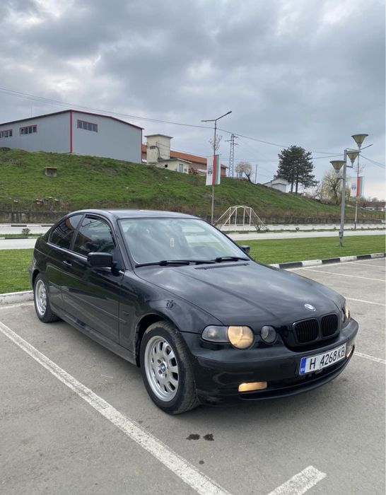 Продавам BMW Compact 2003г. (купе)